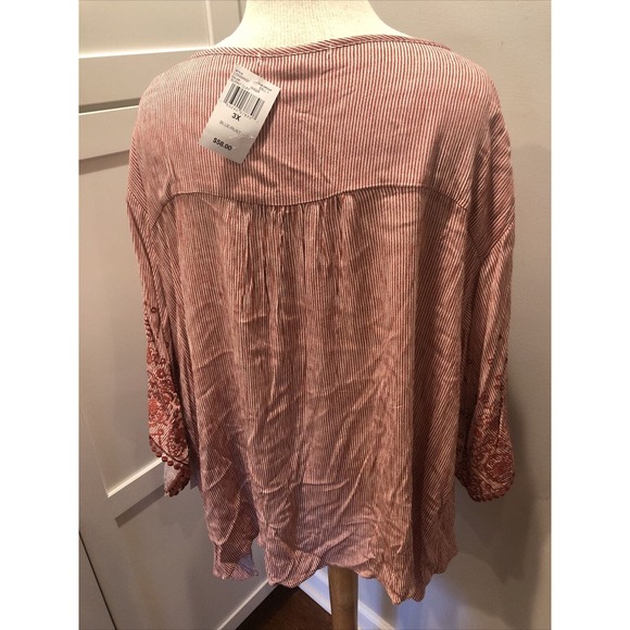 Dylan Ryan Top Womens Size 3x Short Sleeve Boho Button Up Tie Front Embroidered - Picture 8 of 8